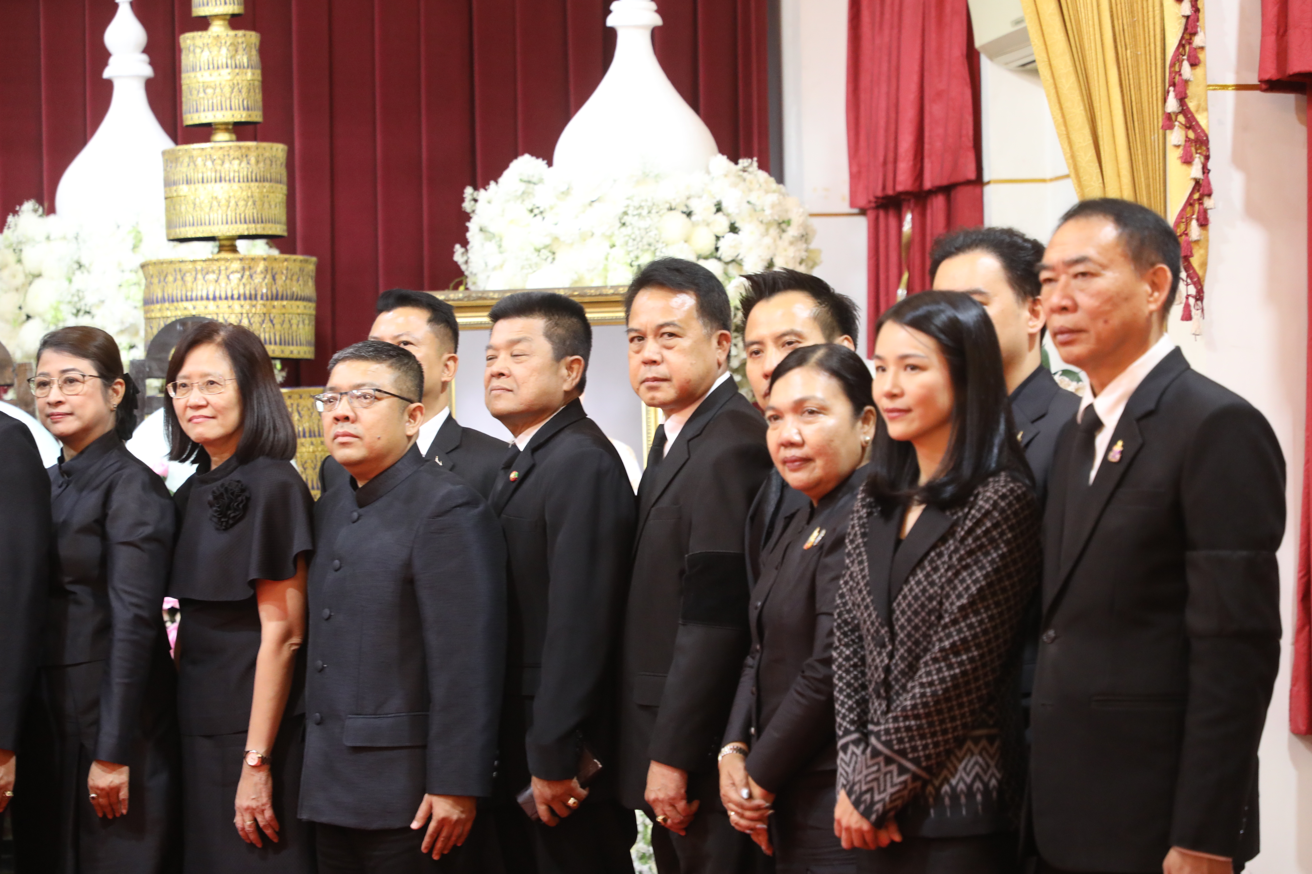 title - ส.ป.ก. ร่วมอาลัย เข้าร่วมงานสวดพระอภิธรรม นายจรัลธาดา กรรณสูต องคมนตรี อดีตปลัดกระทรวงเกษตรและสหกรณ์